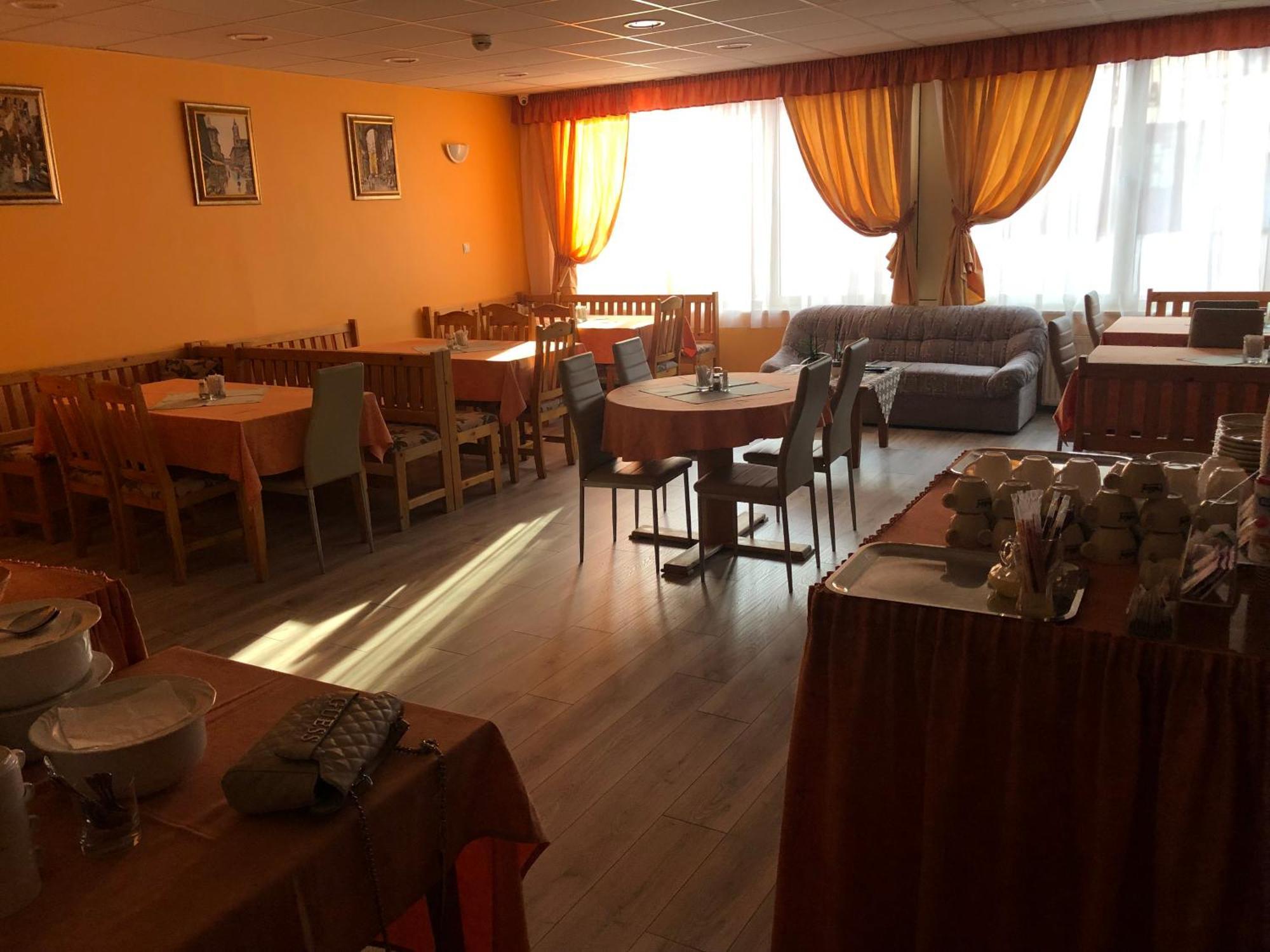 City Hotel Siófok Buitenkant foto